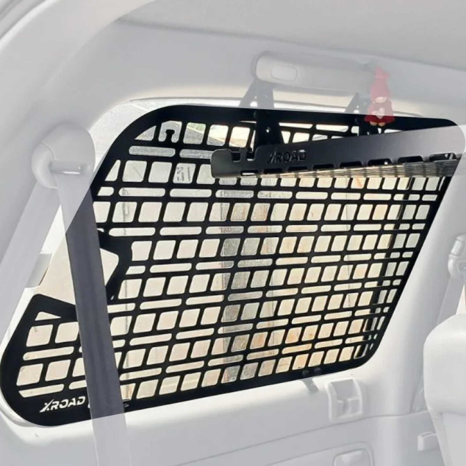 Дизайн без назви Модульна система зберігання Molle (Молле) для вікон багажника Toyota Land Cruiser 100 - Зображення 1