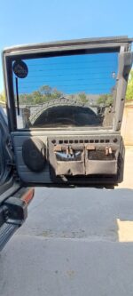 Відкидний стіл на двері багажника Nissan Patrol Y61 - Зображення 15