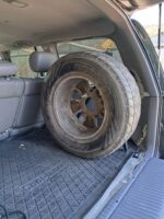 Кронштейн запасного колеса в багажник Toyota Land Cruiser 100 - Зображення 3