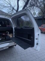 Відкидний стіл на двері багажника Suzuki Grand Vitara JT (2012-2019) - Зображення 3